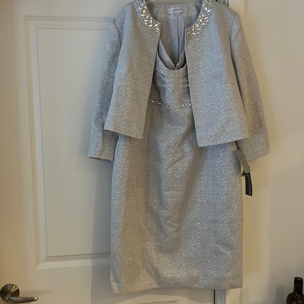 NWT Tahari, Arthur S. Levine beaded dress with jacket. Pearl gray. Size 14.